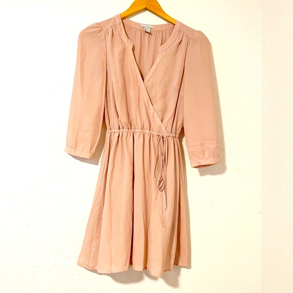 H&M Dresses & Skirts - H&M half sleeve light pink dress